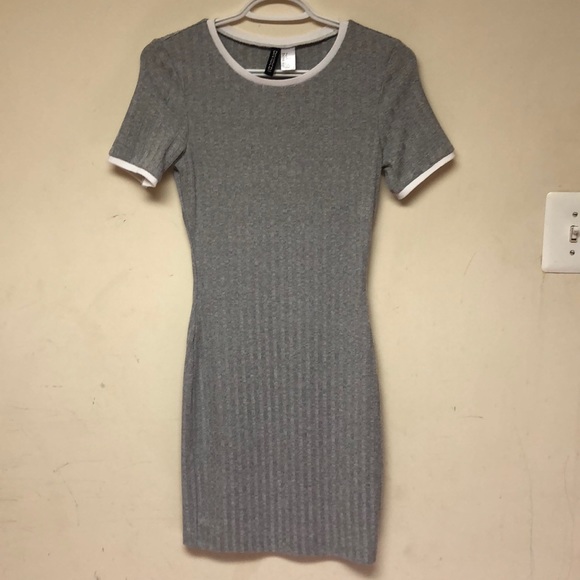 H&M Grey Mini Dress W/ White Trim Size 6 - Picture 2 of 8